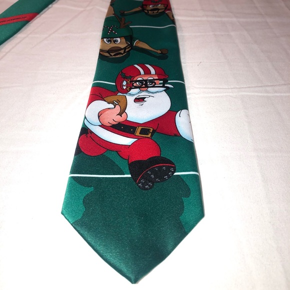 VINTAGE NWT Hallmark Christmas Football Tie - Picture 2 of 4